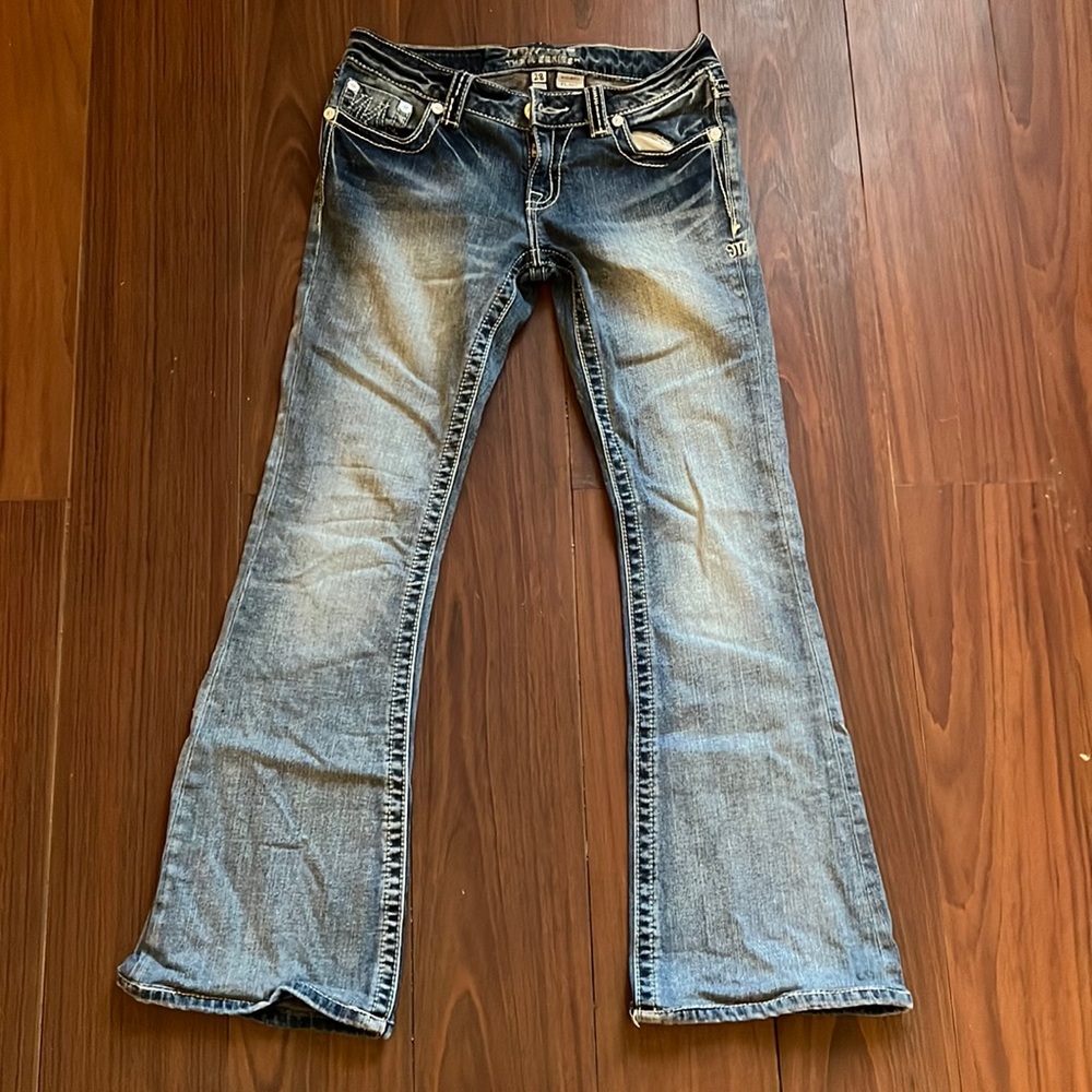 Miss me Jeans size 28. Only Worn once, if any at all. Perfect condition.